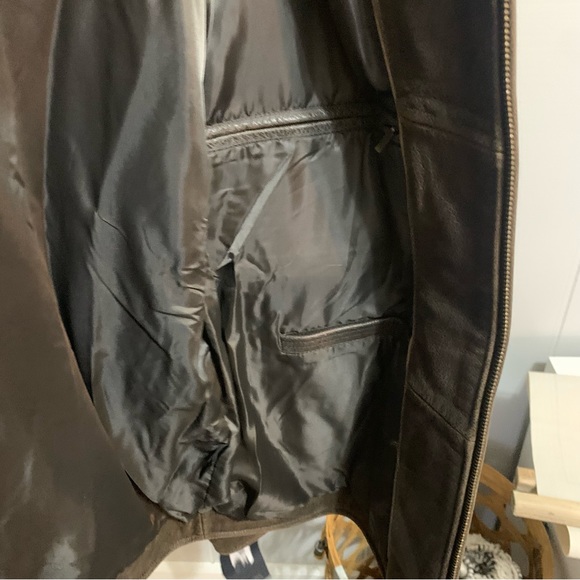 NWT Men’s Dark Brown Roundtree & Yorke Genuine Buffalo Luxury Zip Leather Coat - Picture 11 of 12